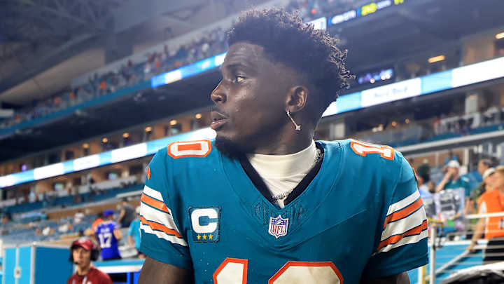 ESPN analyst says Tyreek Hill joining Dolphins was one of the worst mistakes ever