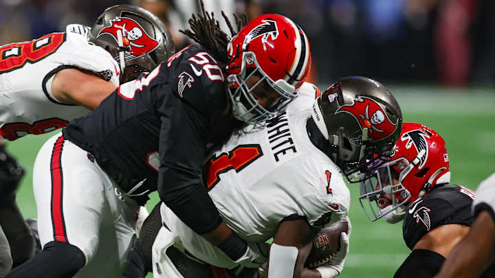 How Falcons defense flipped script, handled Buccaneers in second half