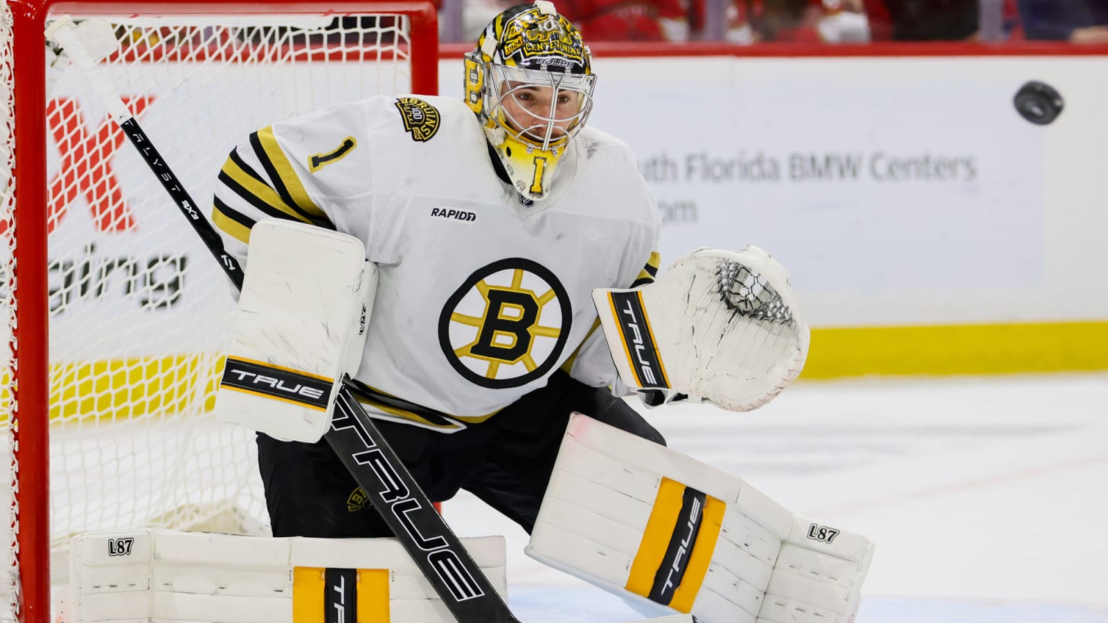 Insider reveals what the Boston Bruins actually offered Jeremy Swayman