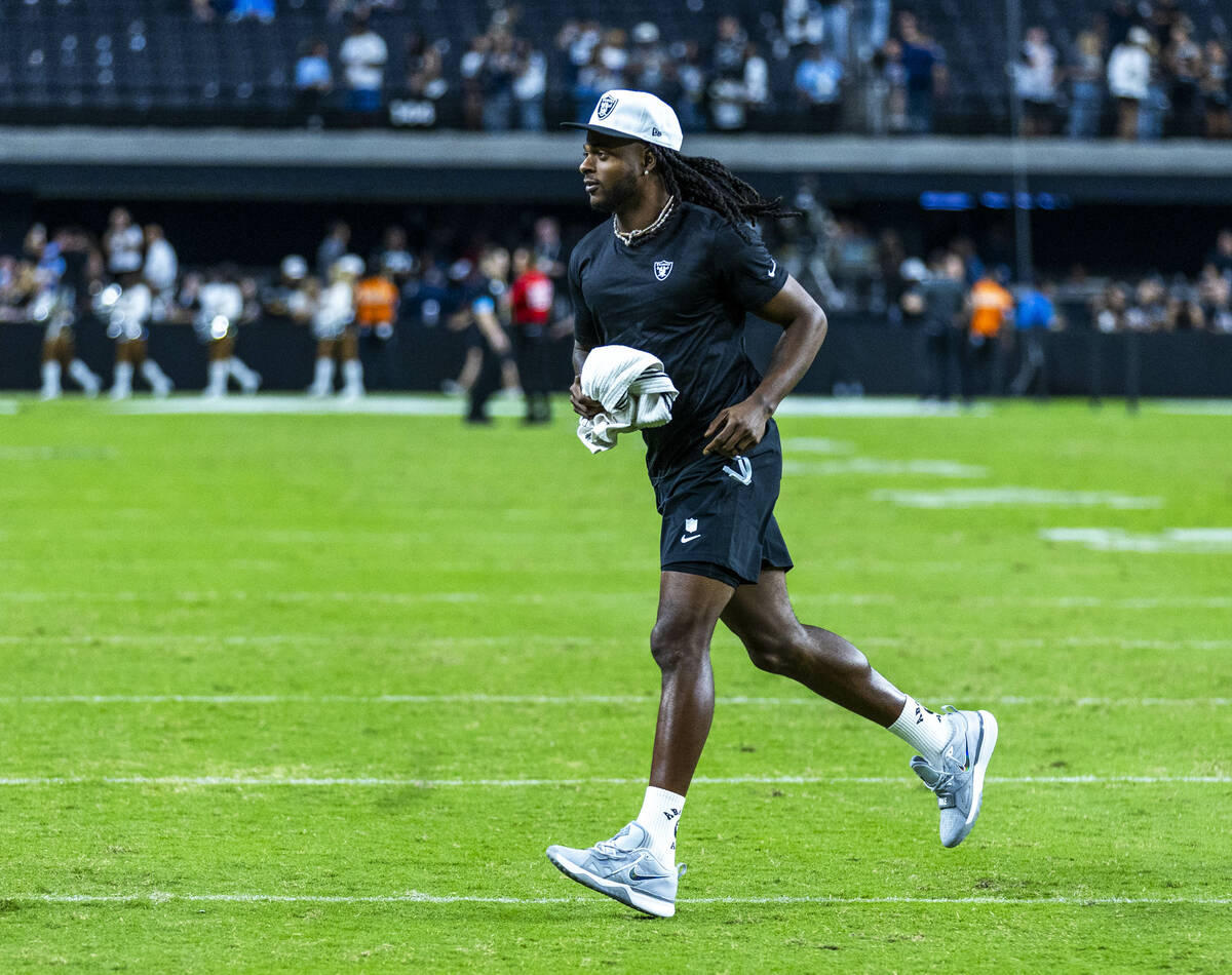 Raiders report: Pierce says WR ‘still a Raider’ despite trade rumors