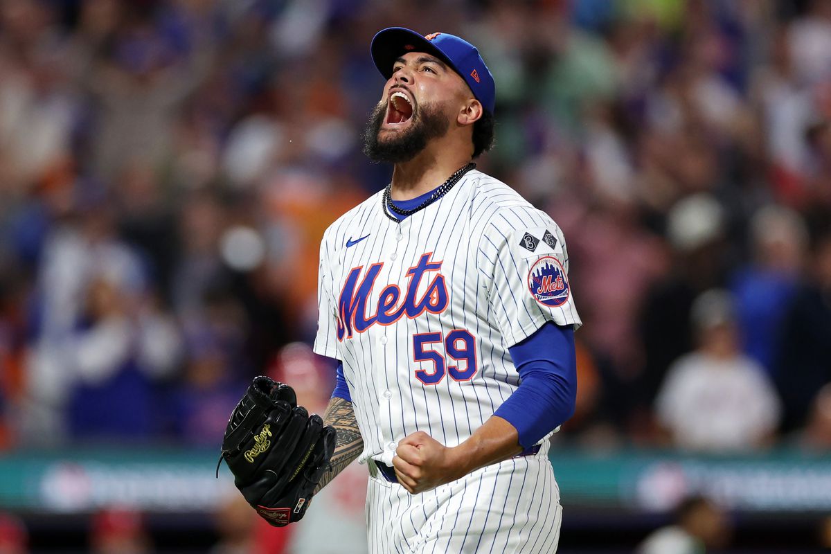 Mets 7, Phillies 2: Manaea shines, Mets win Game 3