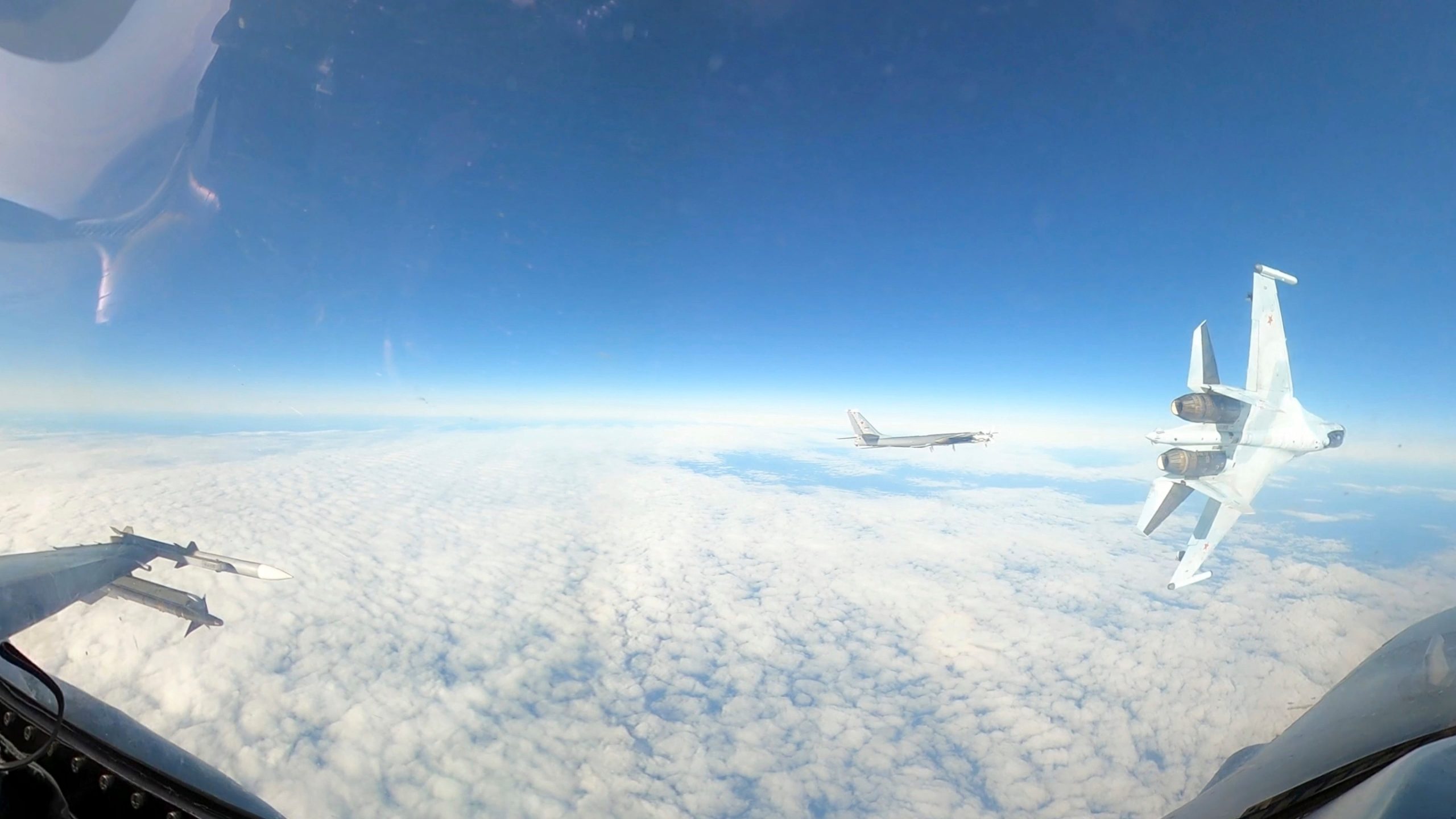 Video shows Russian fighter jet flying just feet from US plane