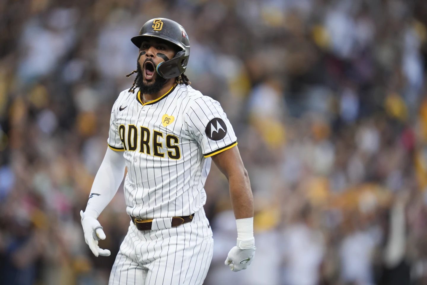 Tatis and King lead the San Diego Padres to a 4-0 victory over the Atlanta Braves in their playoff debut