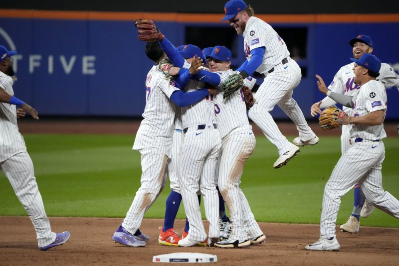 Francisco Lindor leads N.Y. Mets into NLCS with grand slam vs. Philadelphia Phillies