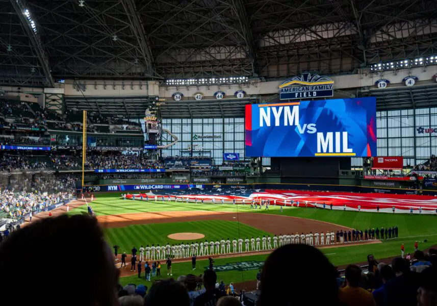 Milwaukee Brewers: Jomboy lip reads jawing between Willy Adames and Jesse Winker (watch)