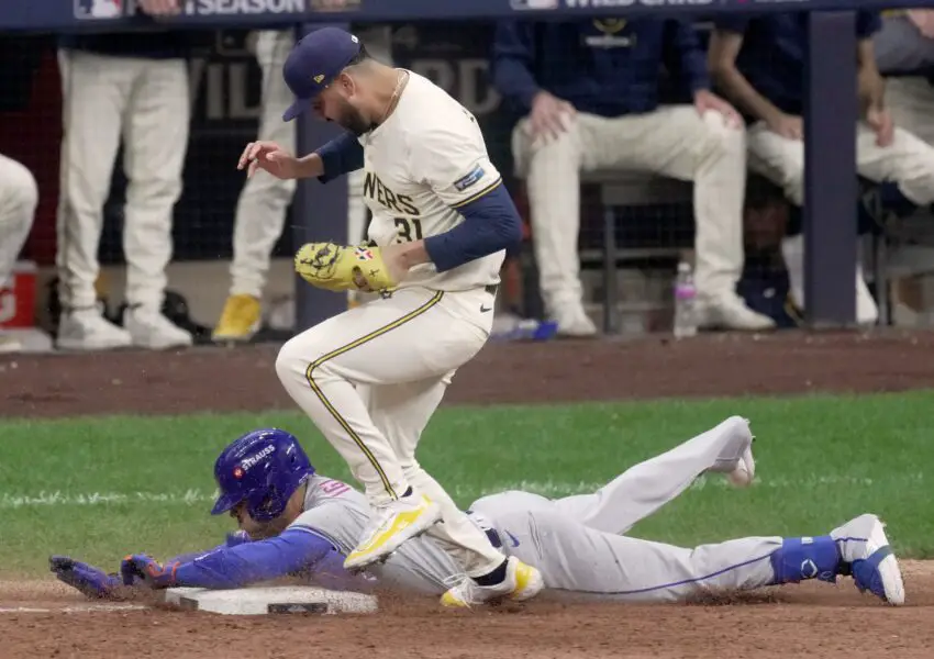 Milwaukee Brewers: A disastrous 5th inning was a major factor during Game 1 Wild Card Series loss