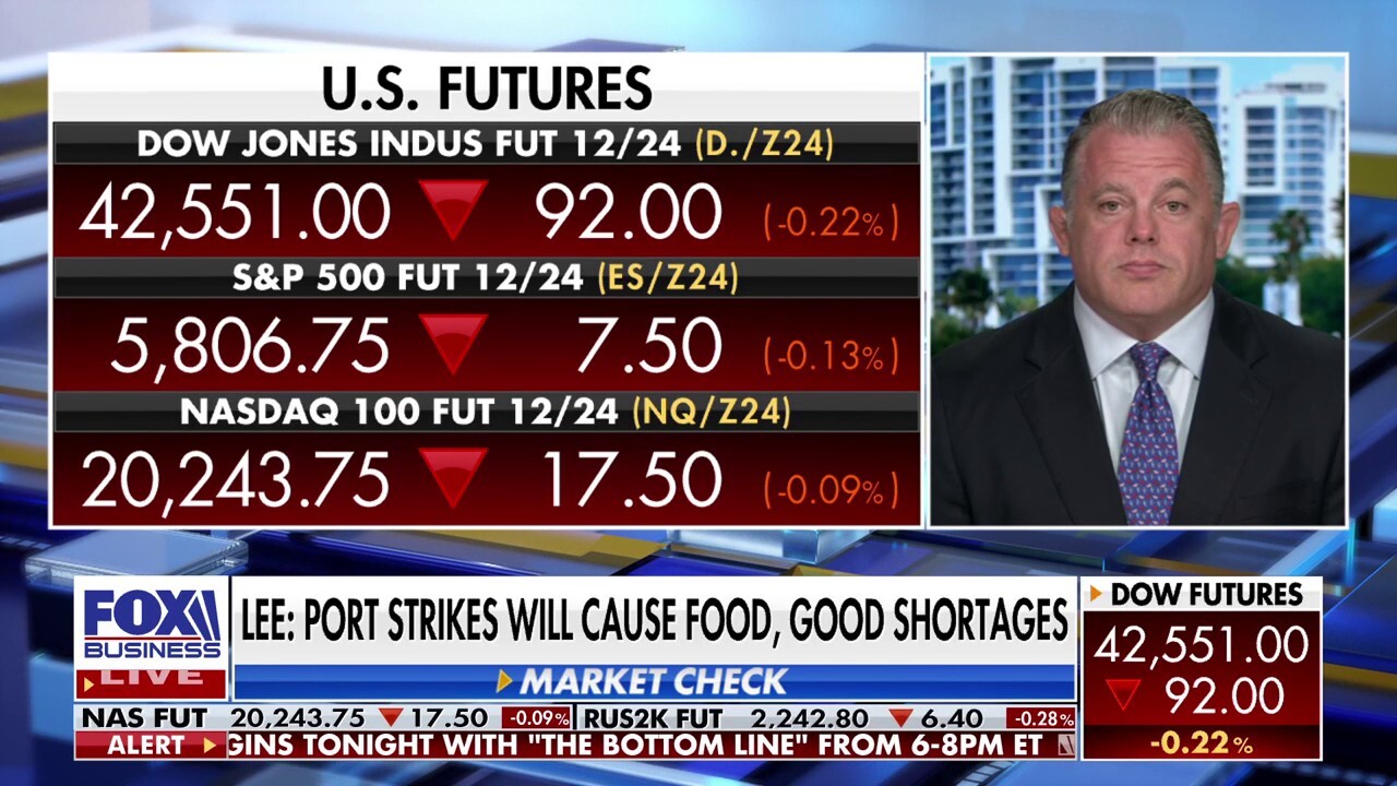 Business groups call on Biden to intervene in port strike