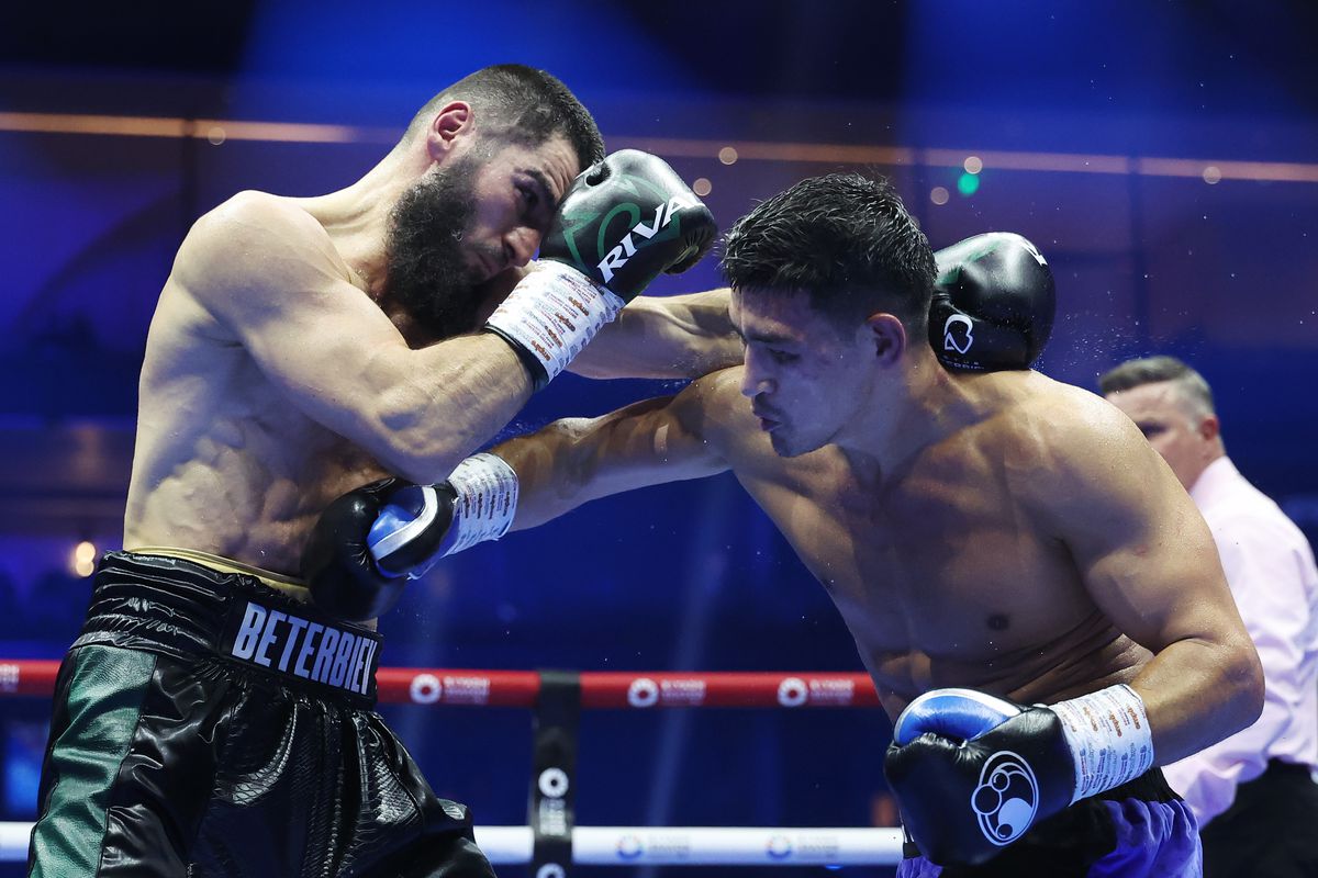 Artur Beterbiev wins majority decision over Dmitry Bivol to go undisputed