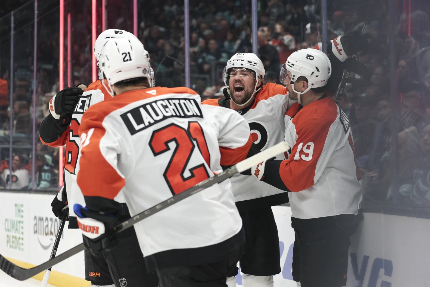 The Seattle Kraken netted four goals in the second period and fended off a late surge from the Philadelphia Flyers to secure a 6-4 victory